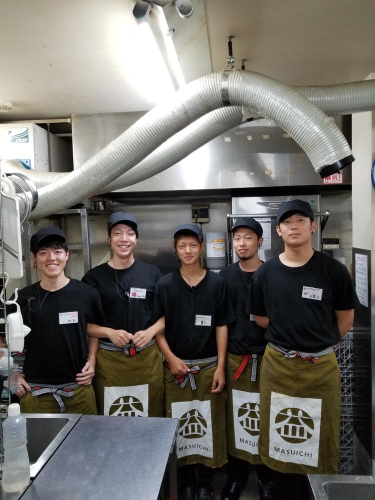 20～30代の若手が多数活躍中です！