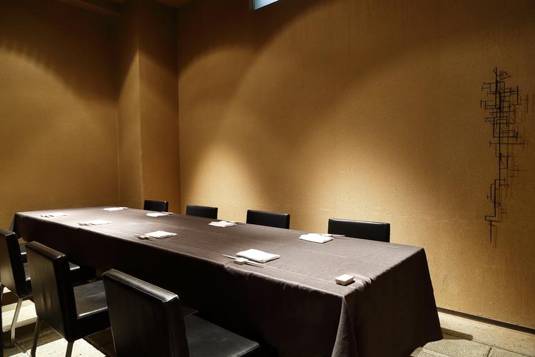 有名人の方も多数ご来店されます！