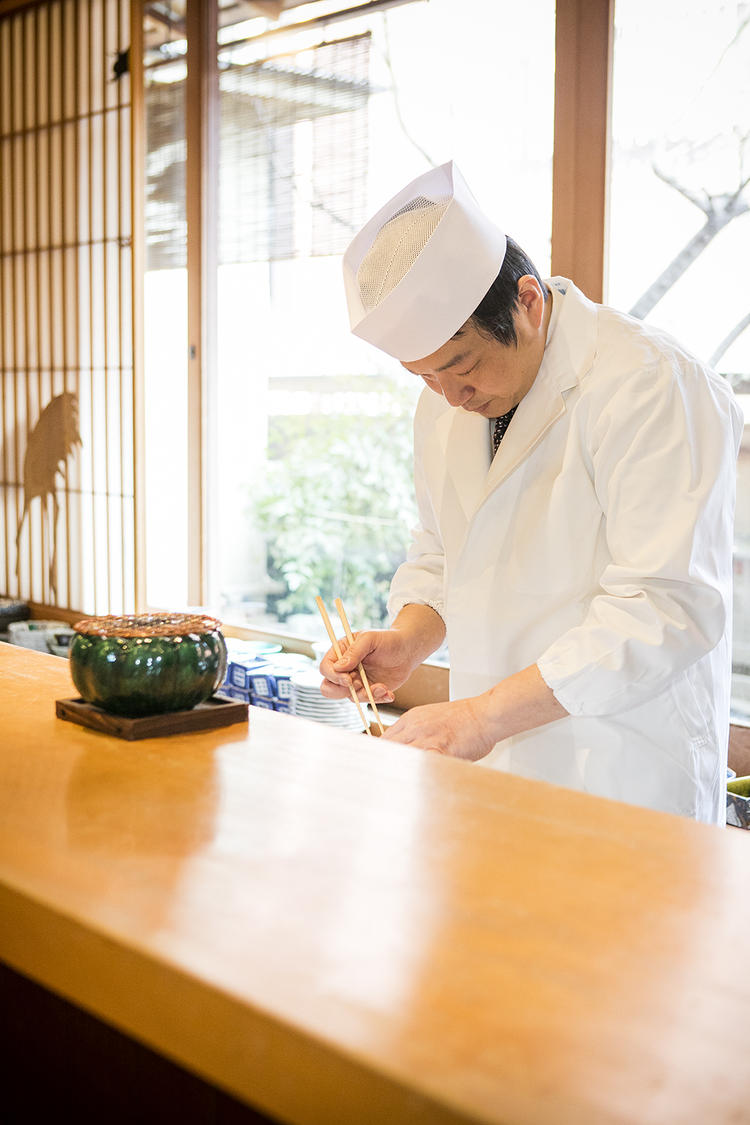 職人の技をカウンターで
