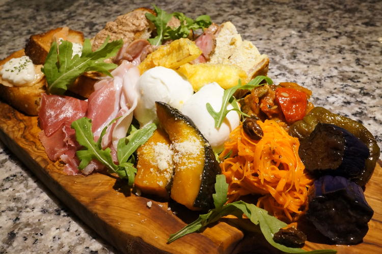 ピッツァ以外のフードにこだわってます！