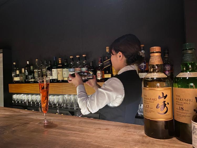 幅広いお酒の知識が身に着きます◎