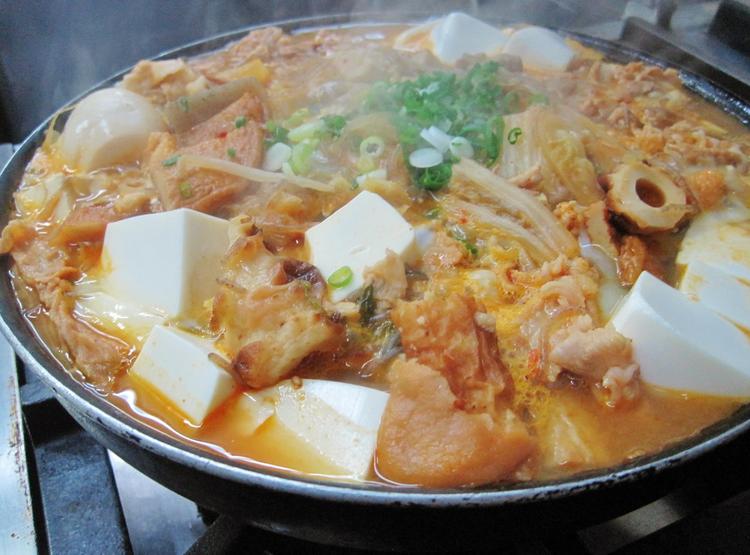 日替わりまかないもフタッフに大人気！