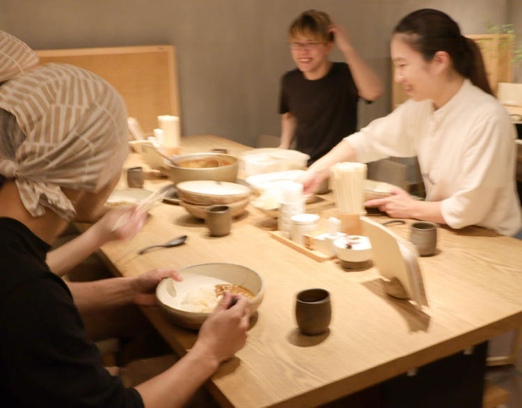 穏やかな人たちと伸び伸び働いてます