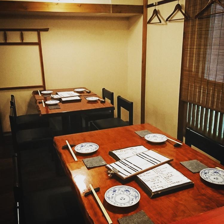 落ち着いた雰囲気の街に隠れた和食店