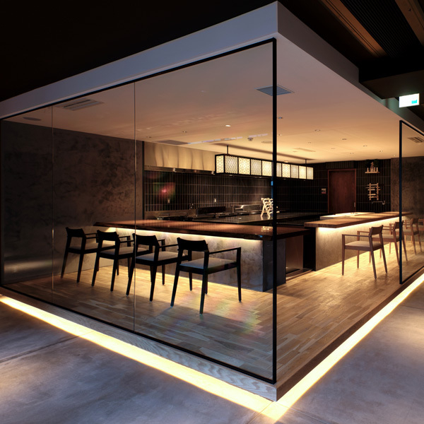 北新地駅からすぐ！他店舗も主要駅近☆