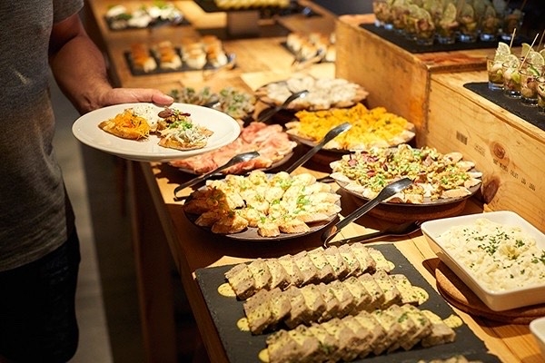 連日満席のランチビュッフェ♪