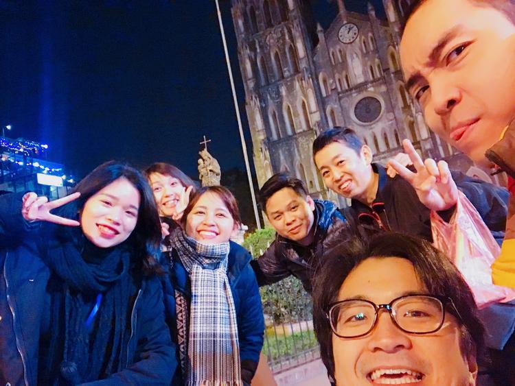 ベトナム研修にて記念写真★