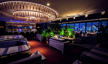 華やかな場を彩る料理の数々