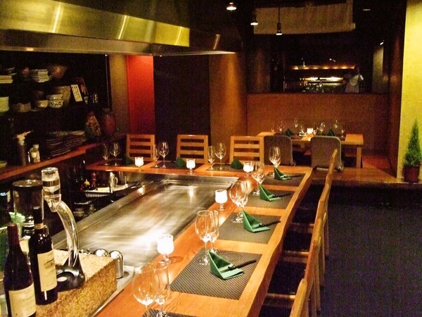 姉妹店（会員制 鉄板DINING 莢）