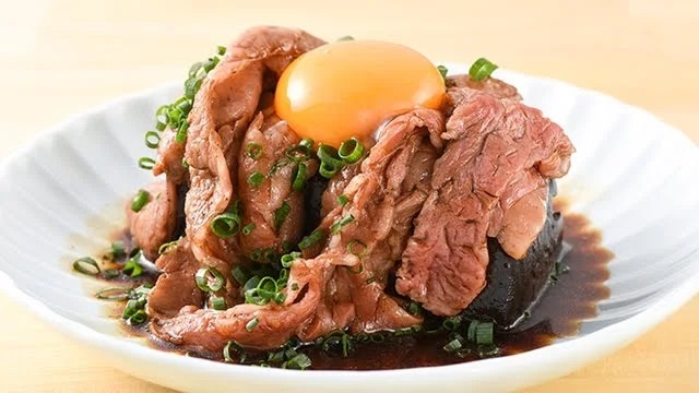 こだわりの手仕込み料理をラインナップ！