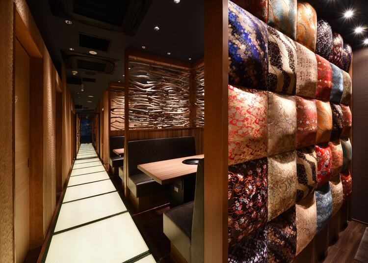 落ち着いた雰囲気のお店です