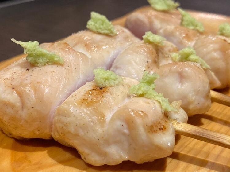 さまざまな部位を扱い、鶏の全てを学べます