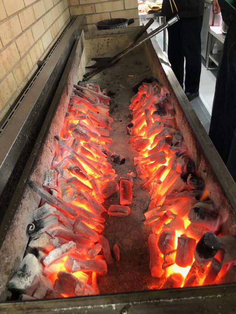 炭の組み方をその都度変えています！