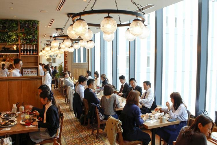 ⏩️見晴らしの良い店内