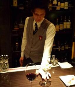 本がいっぱいのBAR★