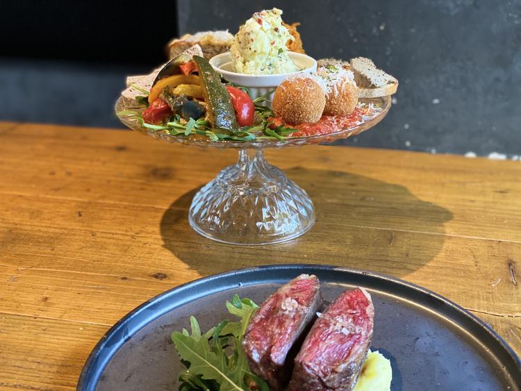 高時給1300円～1600円★