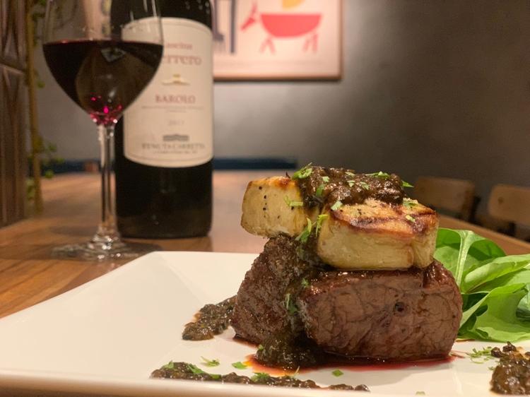 本格的なお肉料理。「こだわり強すぎ」です