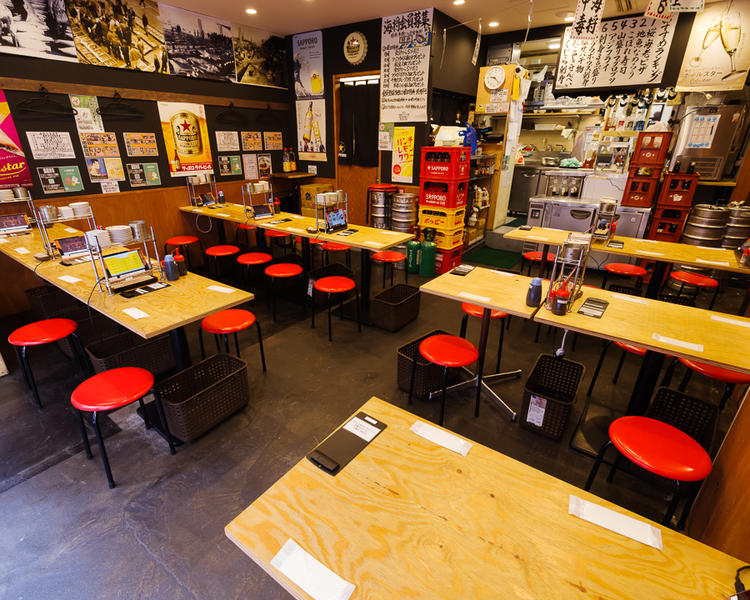 店内はいつも明るく活気ある店内！！