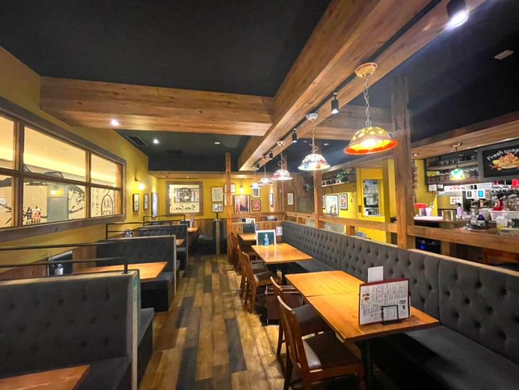 各店舗それぞれに独自の空間を演出