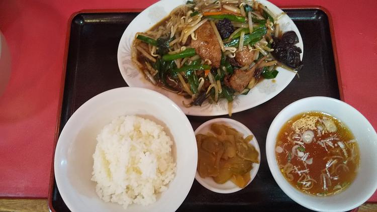 ニラレバ定食！
