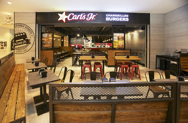 海外で働いているような雰囲気の店内！