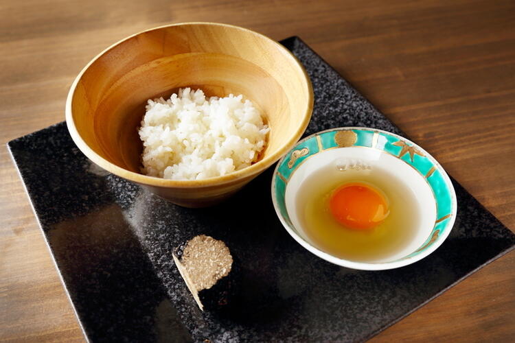 高級食材を惜しみなく使用した料理も◎