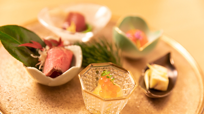 季節の移ろいを表現した料理