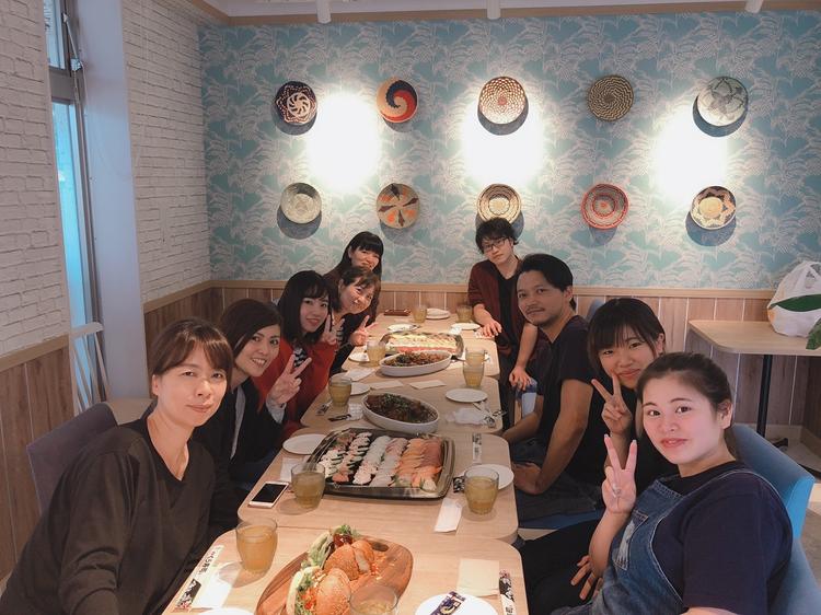 沖縄をはじめ各地の系列店へ研修旅行も