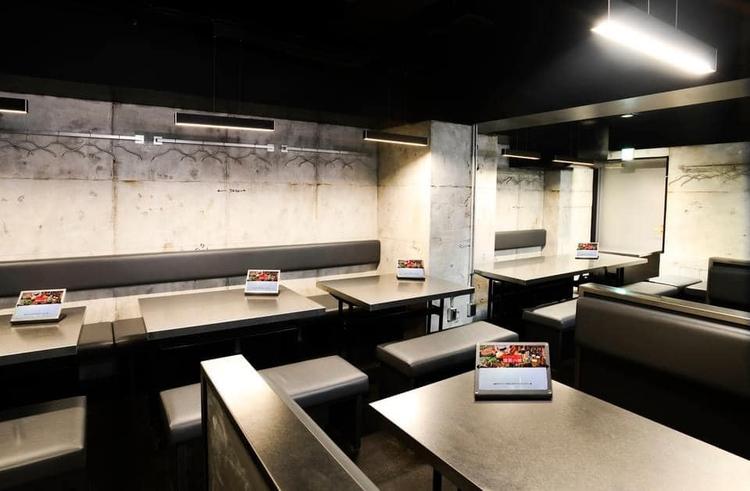 スタイリッシュデザイン65席◎