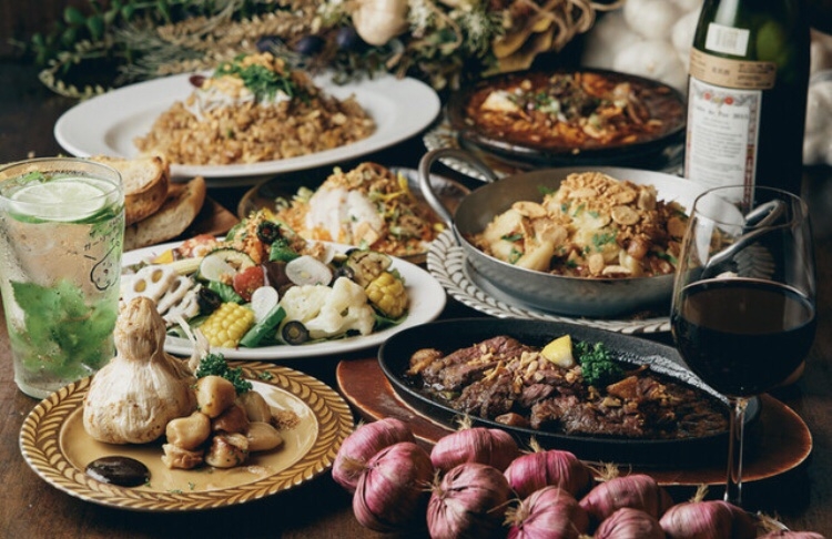 イタリアンベースに様々なジャンルの料理！