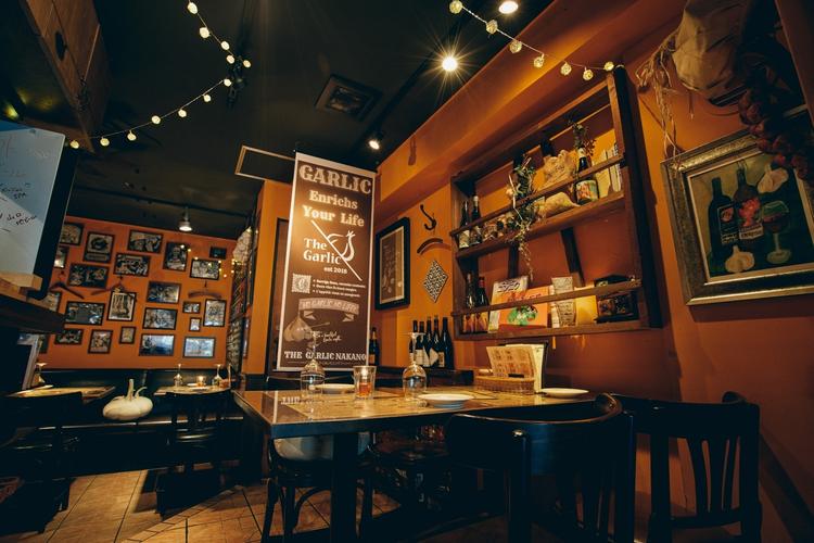 店内24席とテラス席で居心地抜群◎