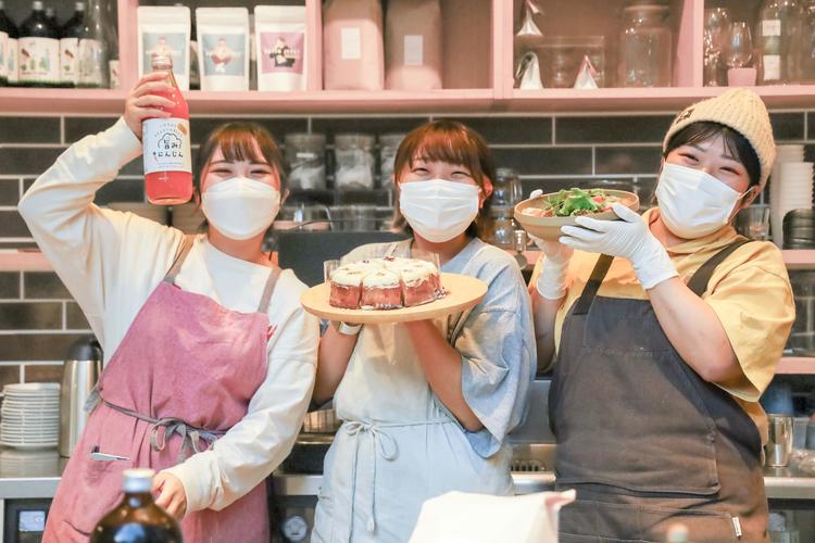 忙しいながらも笑顔の絶えない職場です