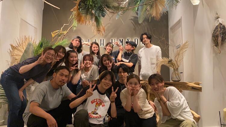 スタッフ仲良しな社風♪ ※画像は姉妹店