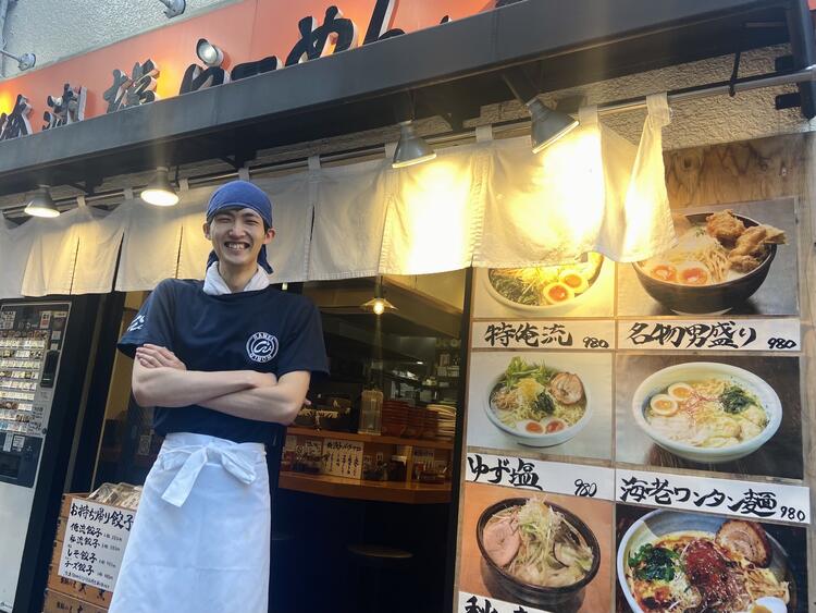 スタッフ同士は和気あいあい♪