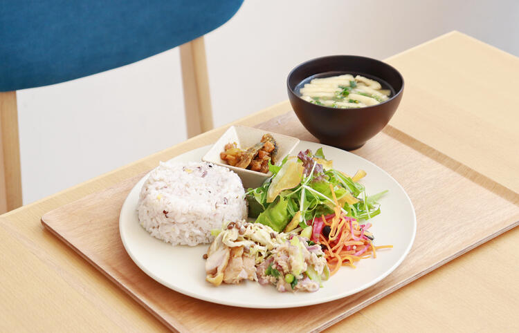 毎日のランチを、ワーカーさんへ。