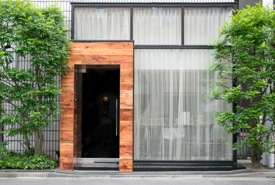 都心ながら落ち着いた地域にあります