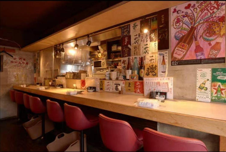 オープンキッチン店内風景