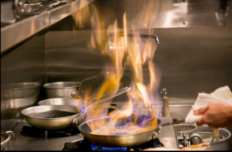 正社員は経験者を募集中◎