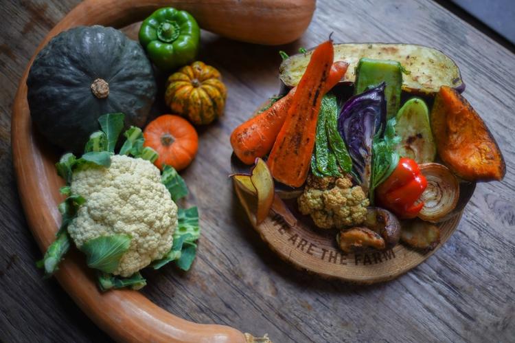 野菜づくりから提供までをすべて自社で