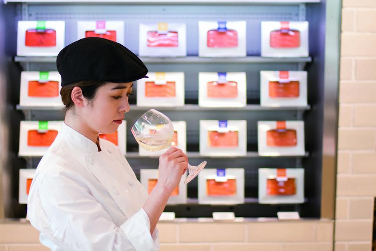 サーモンとワインのマリアージュも提案◎