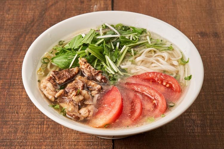 美味しい生麺フォーを賄いで食べられます♪