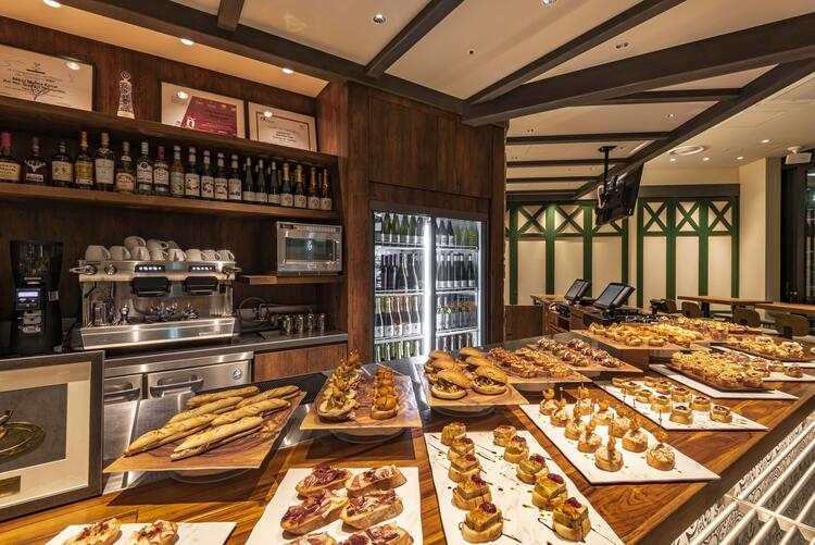 一品一品を丹精こめて丁寧に調理します。