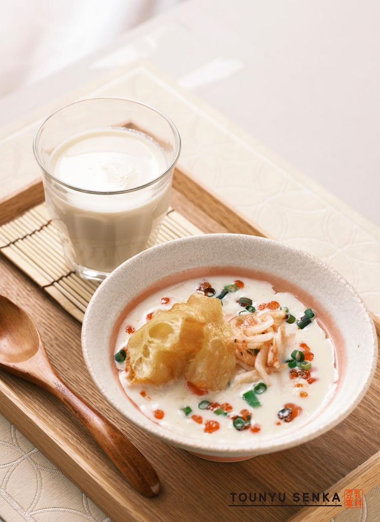 搾りたての豆乳から作ります