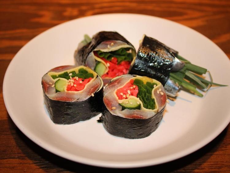 名物！イワシの海苔巻き。