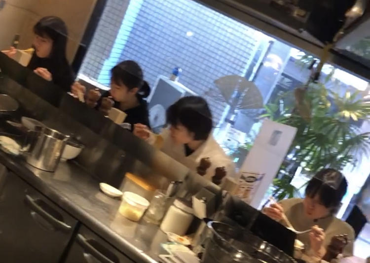 女性おひとり様でもお気軽にどうぞ ^_^