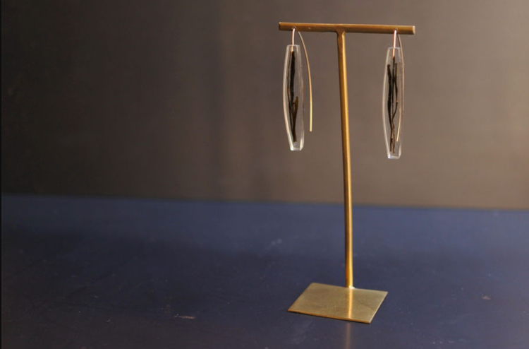 お茶ならではの雑貨やアクセサリーも販売