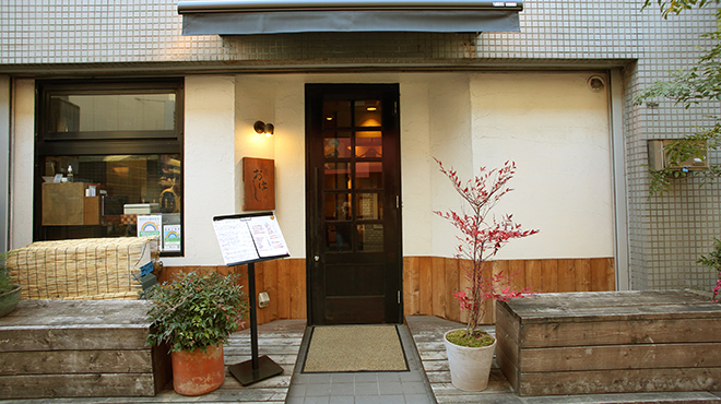 男性のお客様が中心のお店です◎