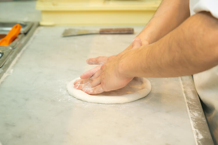 鮮やかなピッツァを豊富に取り揃えています