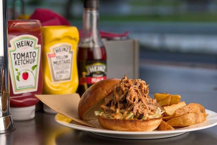 スタッフ増員募集中◎