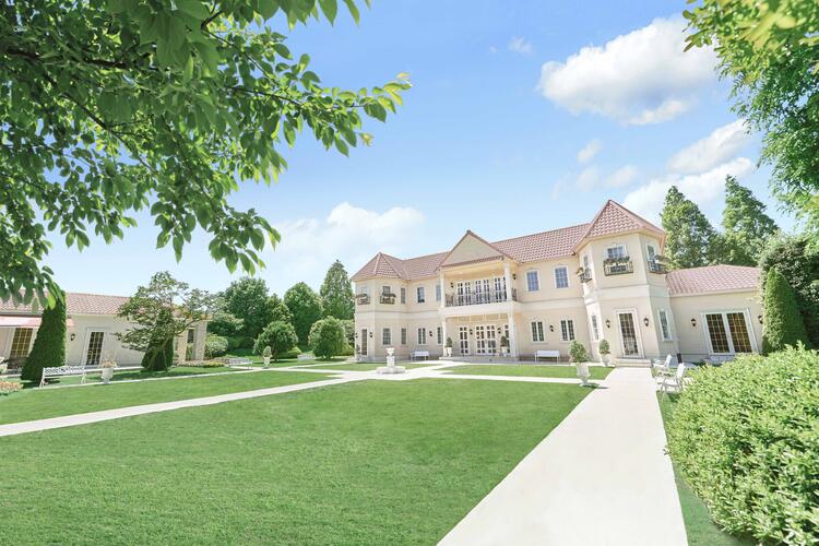 自然豊かな、あたたかみあふれる結婚式場